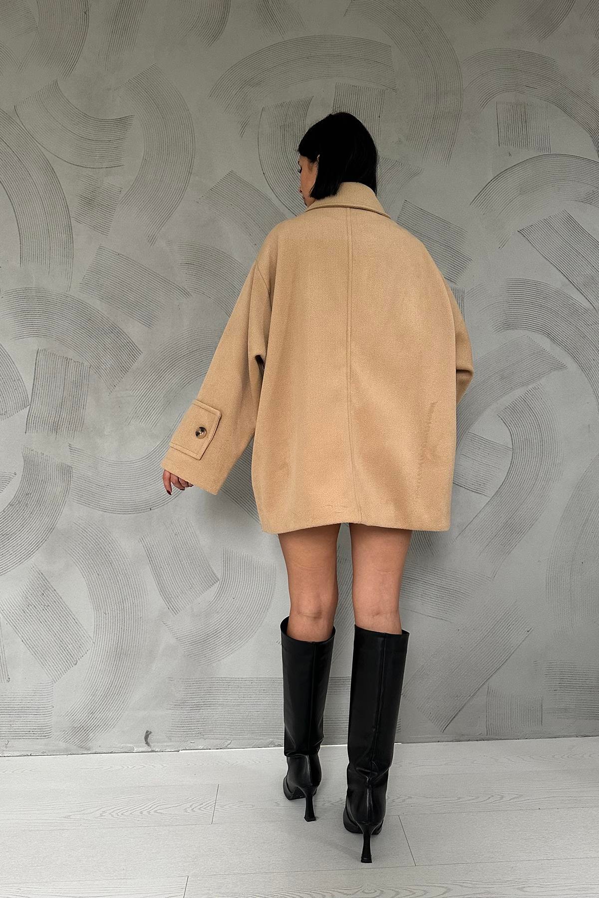 Mink Buttoned Light Women'S Coat