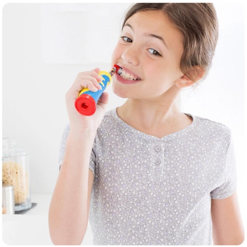 ORAL-B STAGES ÇOCUKLAR İÇİN DİŞ FIRÇASI YEDEK BAŞLIĞI FROZEN 2 ADET