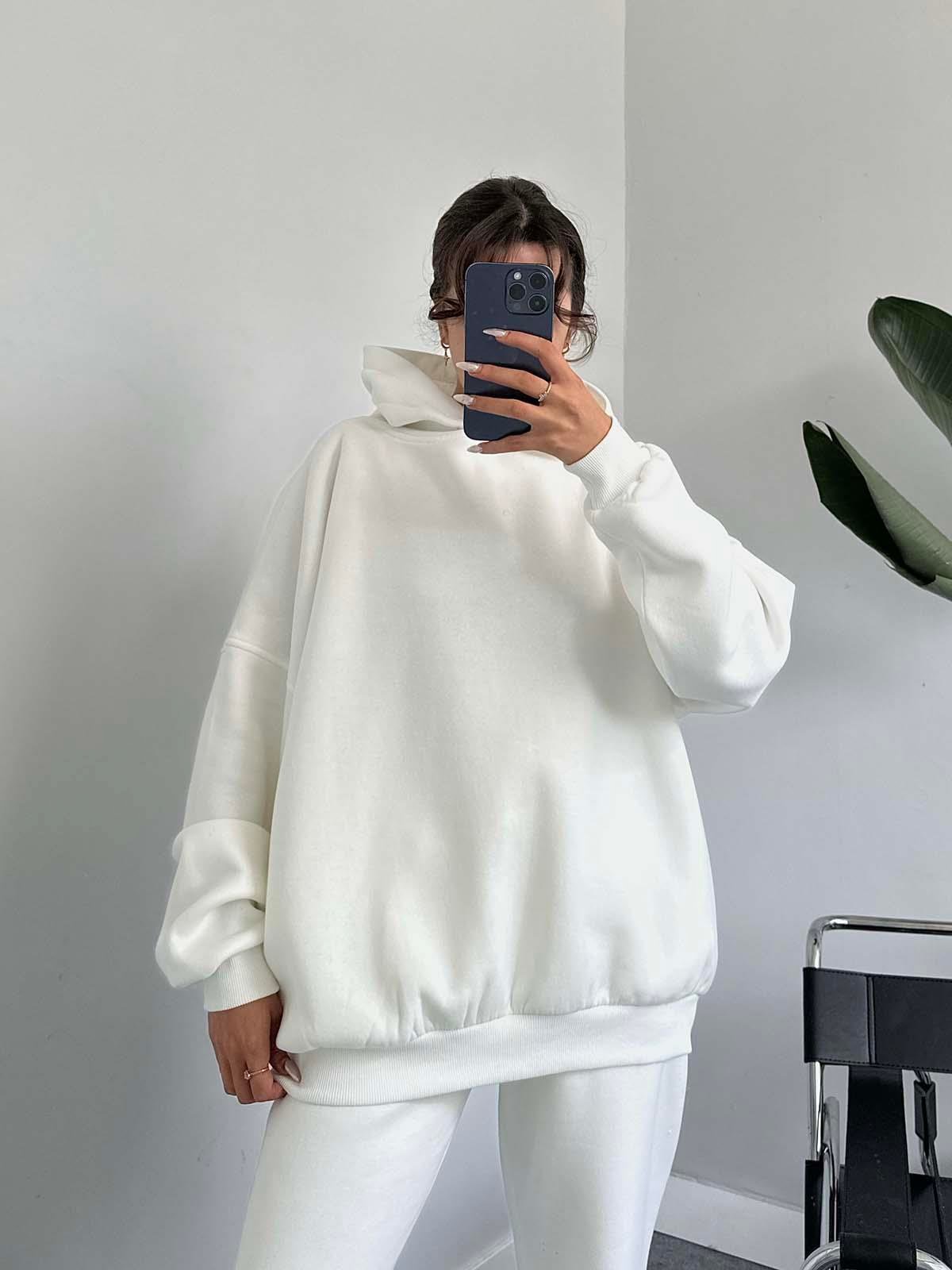 Ade Beyaz Oversize Sweatshirt