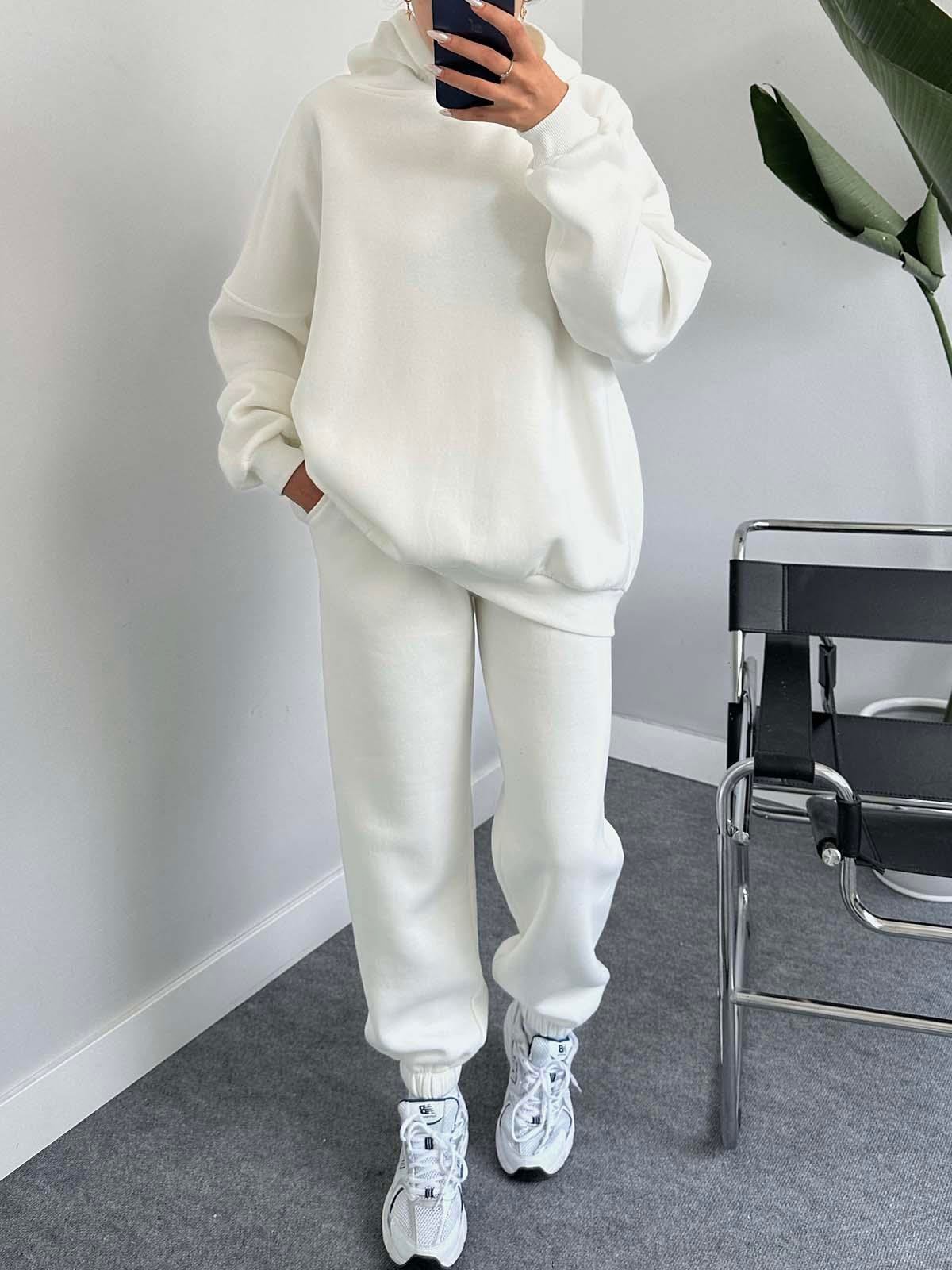 Ade Beyaz Oversize Sweatshirt