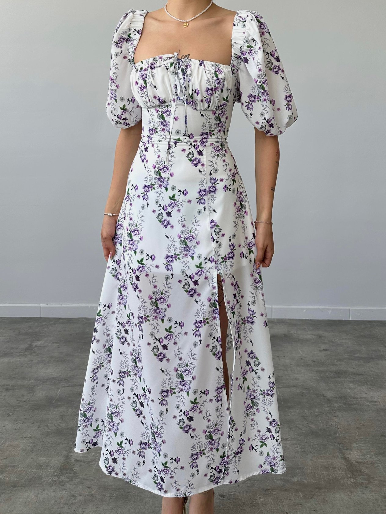 Maria Beyaz Çiçekli Elbise