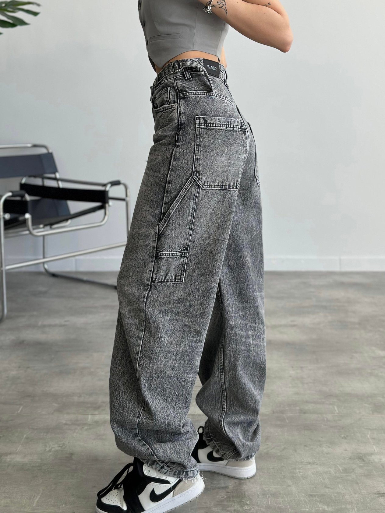 Wide Leg Balloon Fit Carpenter Jean