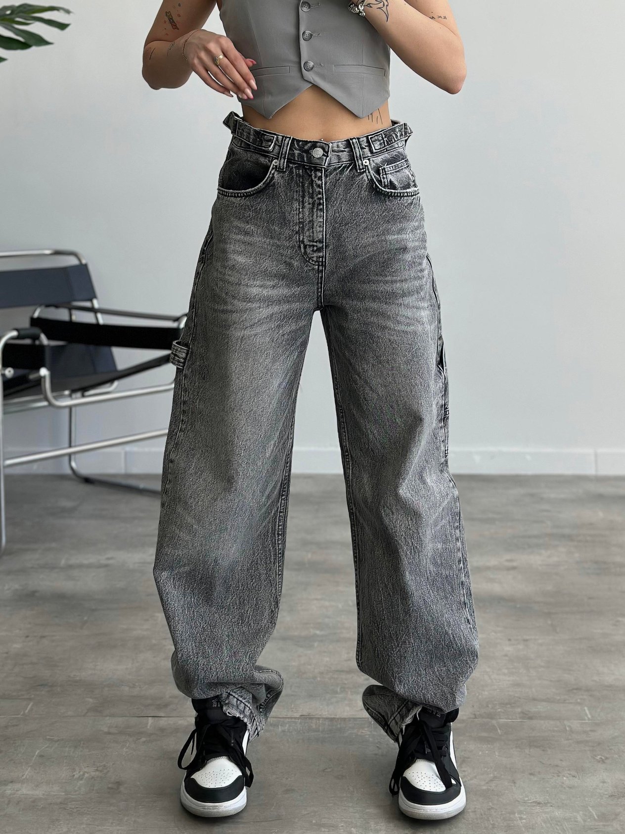 Wide Leg Balloon Fit Carpenter Jean