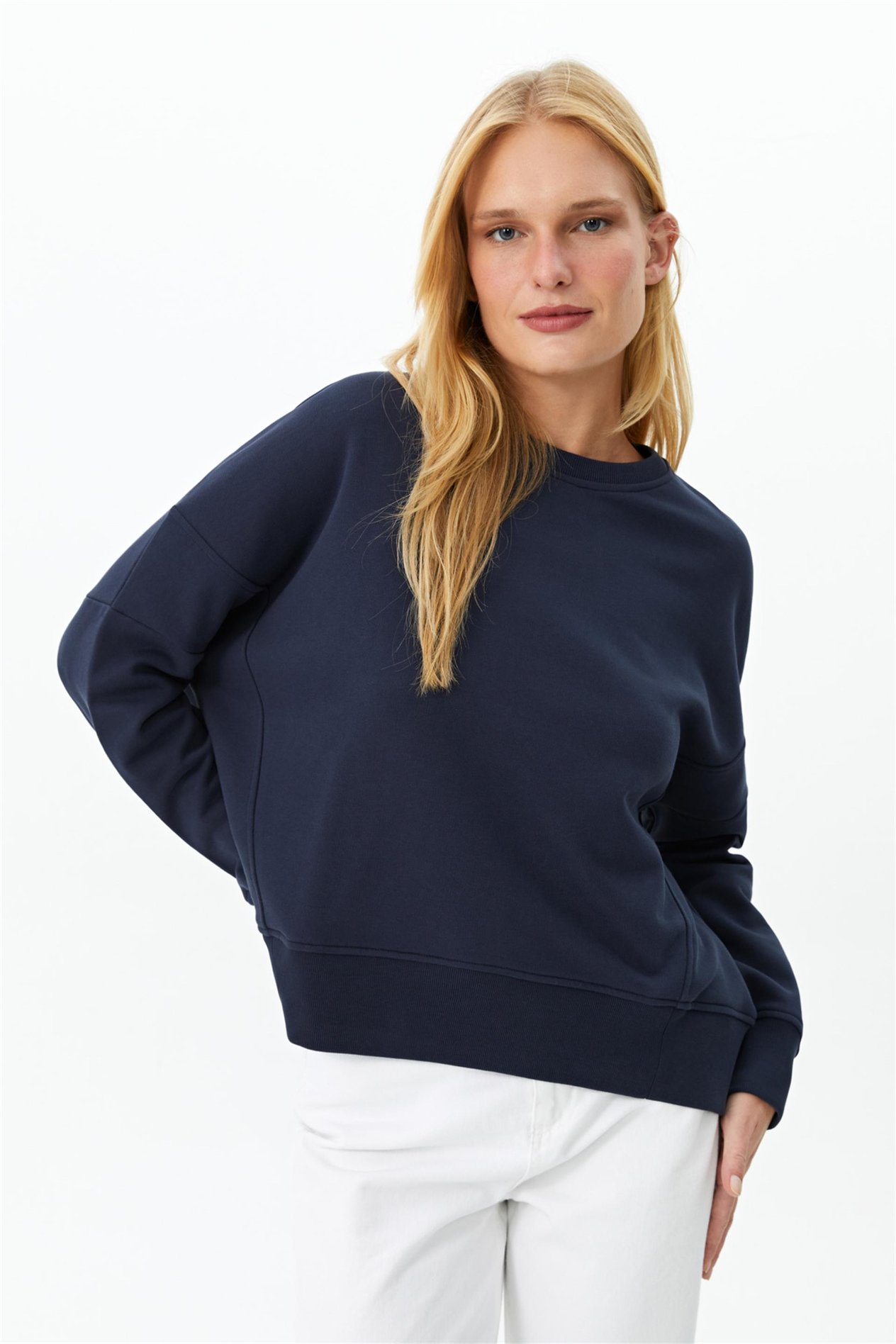 100-pamuk-lacivert-oversize-sirti-diki-32384b.jpg