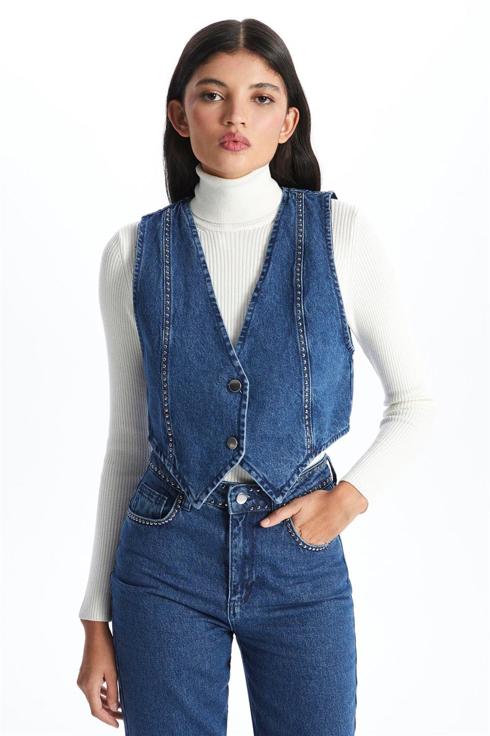 Mavi Trok Süslemeli Denim Yelek