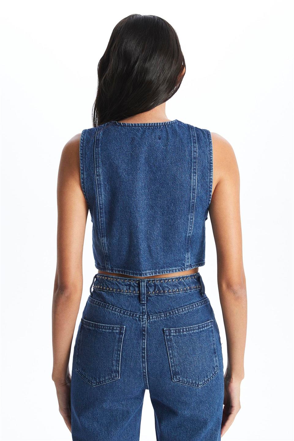 Mavi Trok Süslemeli Denim Yelek