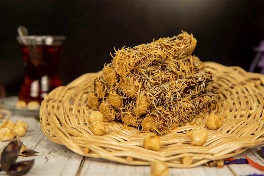 Kadayıflı Pestil Sarması