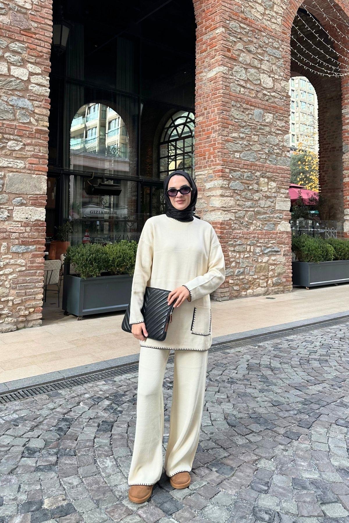 Cep Detaylı Triko Takım Ekru