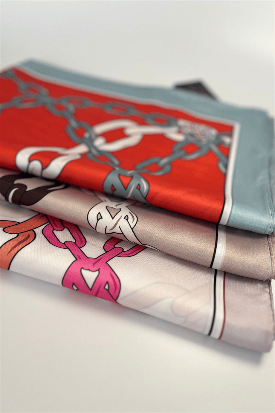 Levidor Zincir Desenli Twill Şal Kırmızı