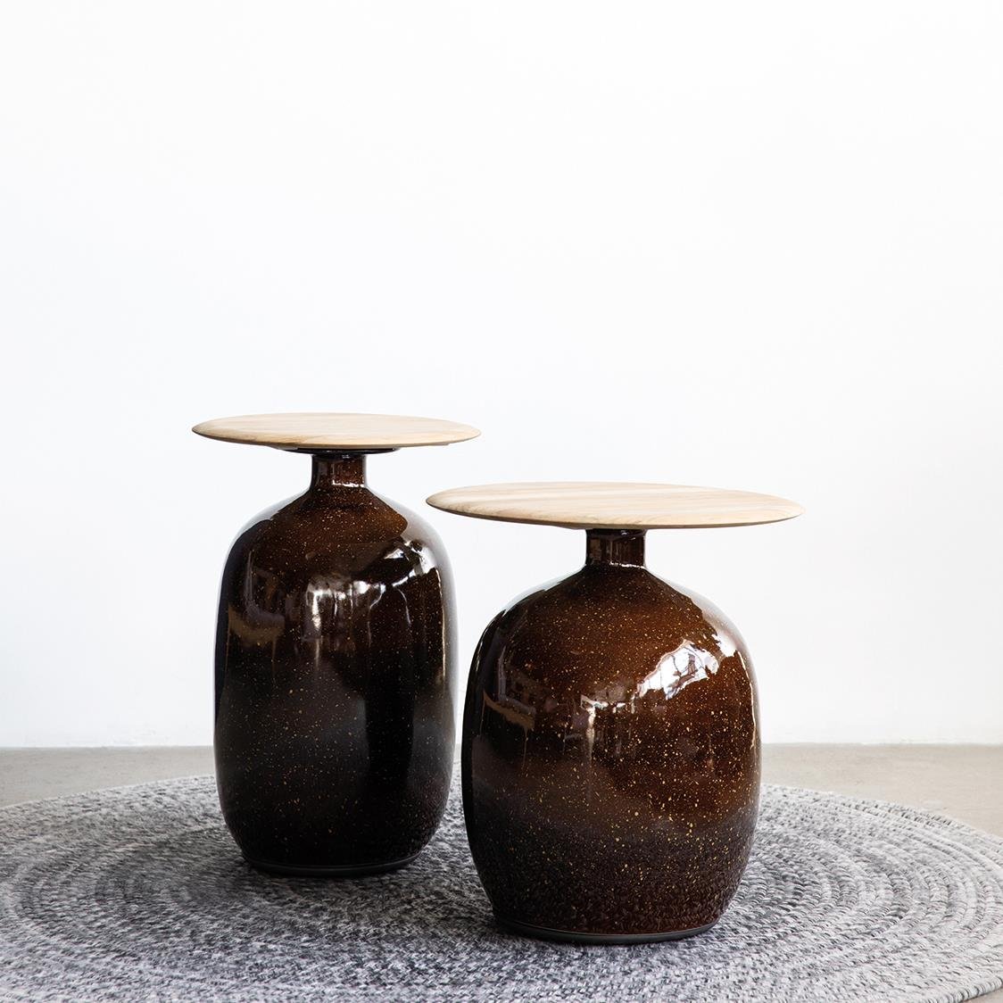 Blow Yüksek Yan Sehpa-Tabla Natural Teak-Gövde Glaze Seramik (Clay)