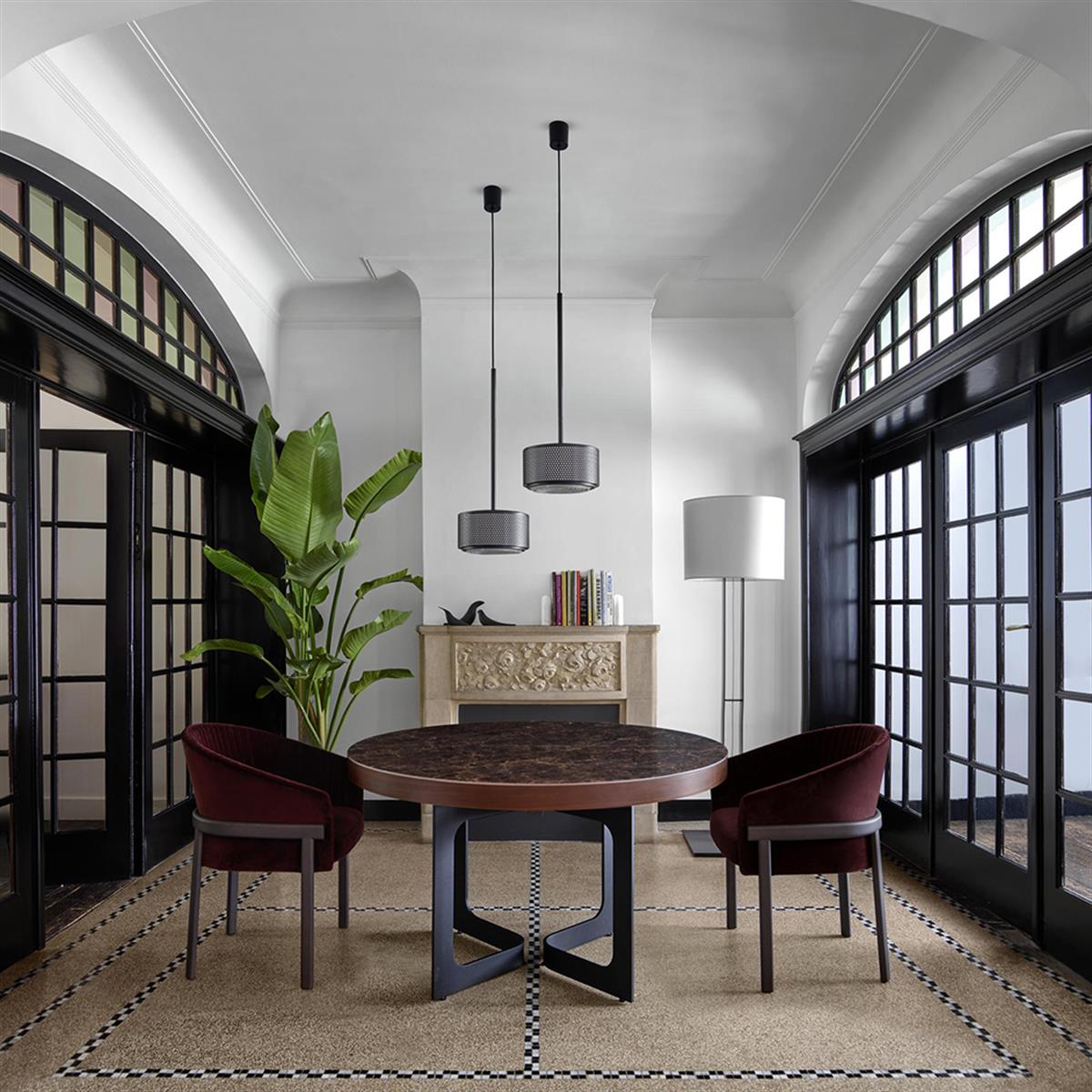 Java Yuvarlak Açılır Yemek Masası-Tabla Emparador Ceramic-Ayak Black Lacquered