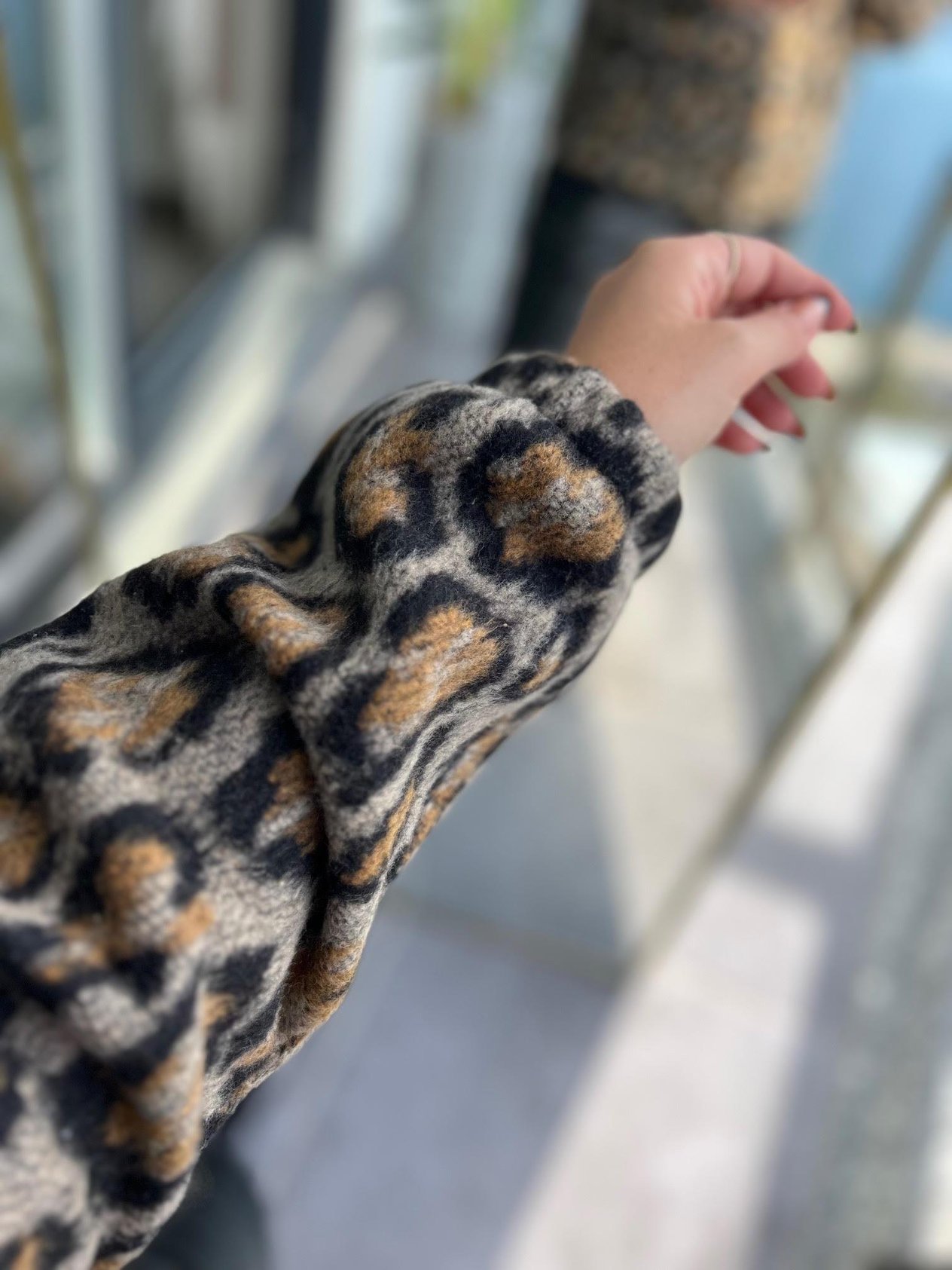 1005  Leoparlı Kapüşonlu Hırka LEOPAR
