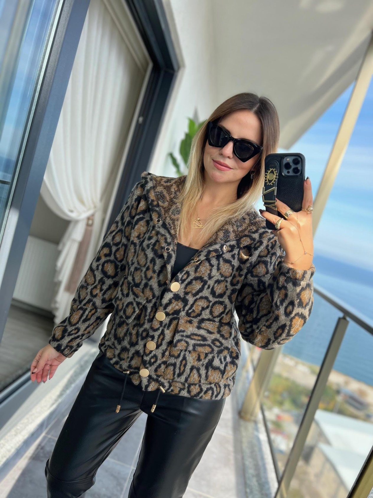 1005  Leoparlı Kapüşonlu Hırka LEOPAR