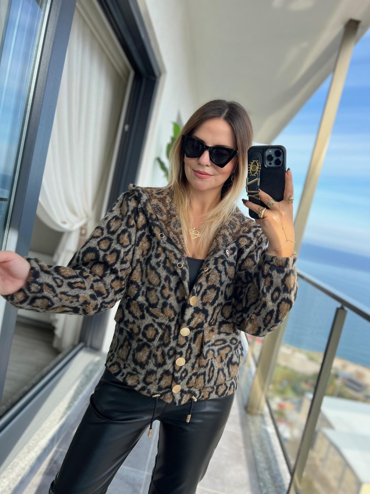 1005  Leoparlı Kapüşonlu Hırka LEOPAR