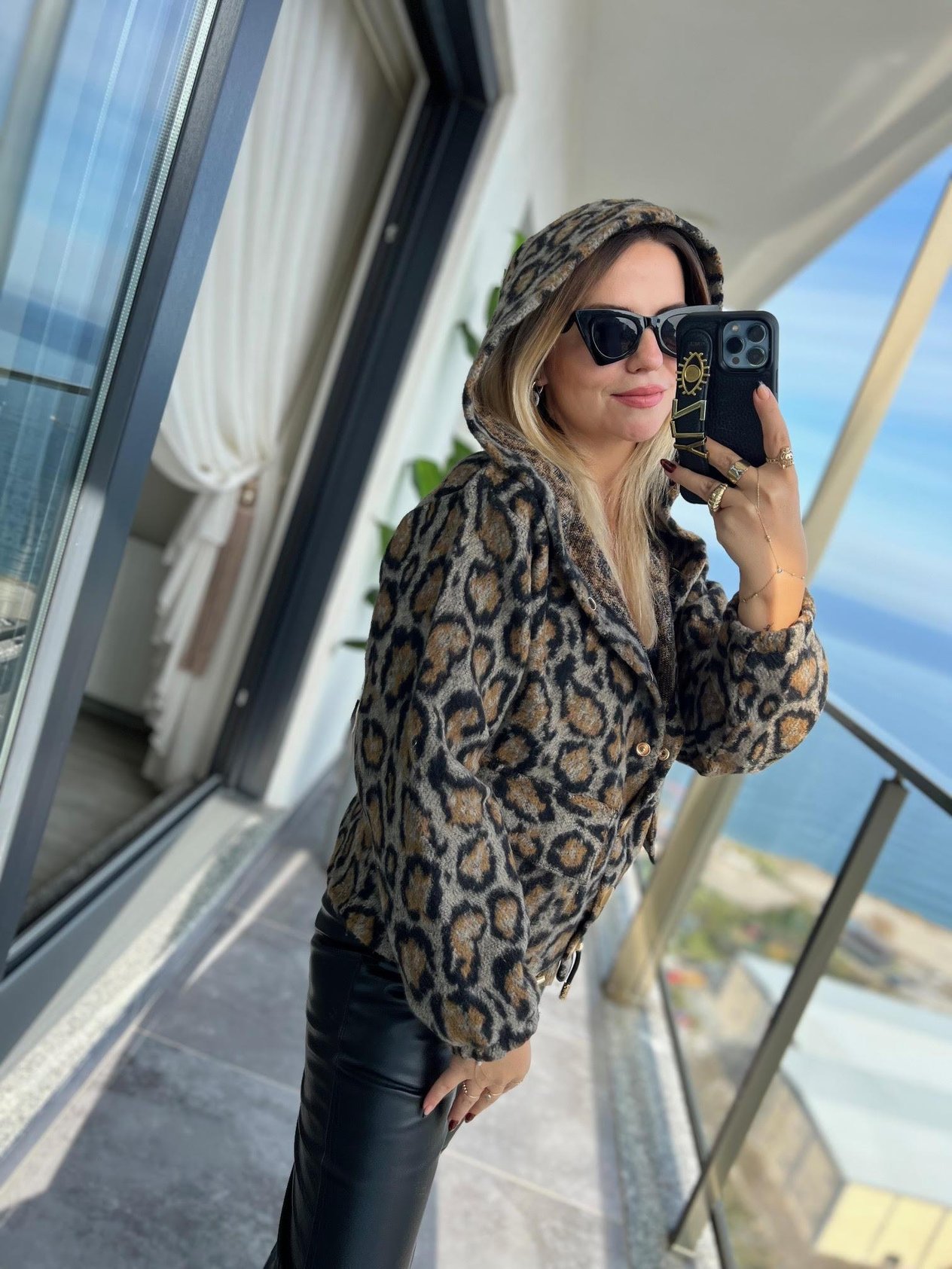 1005  Leoparlı Kapüşonlu Hırka LEOPAR