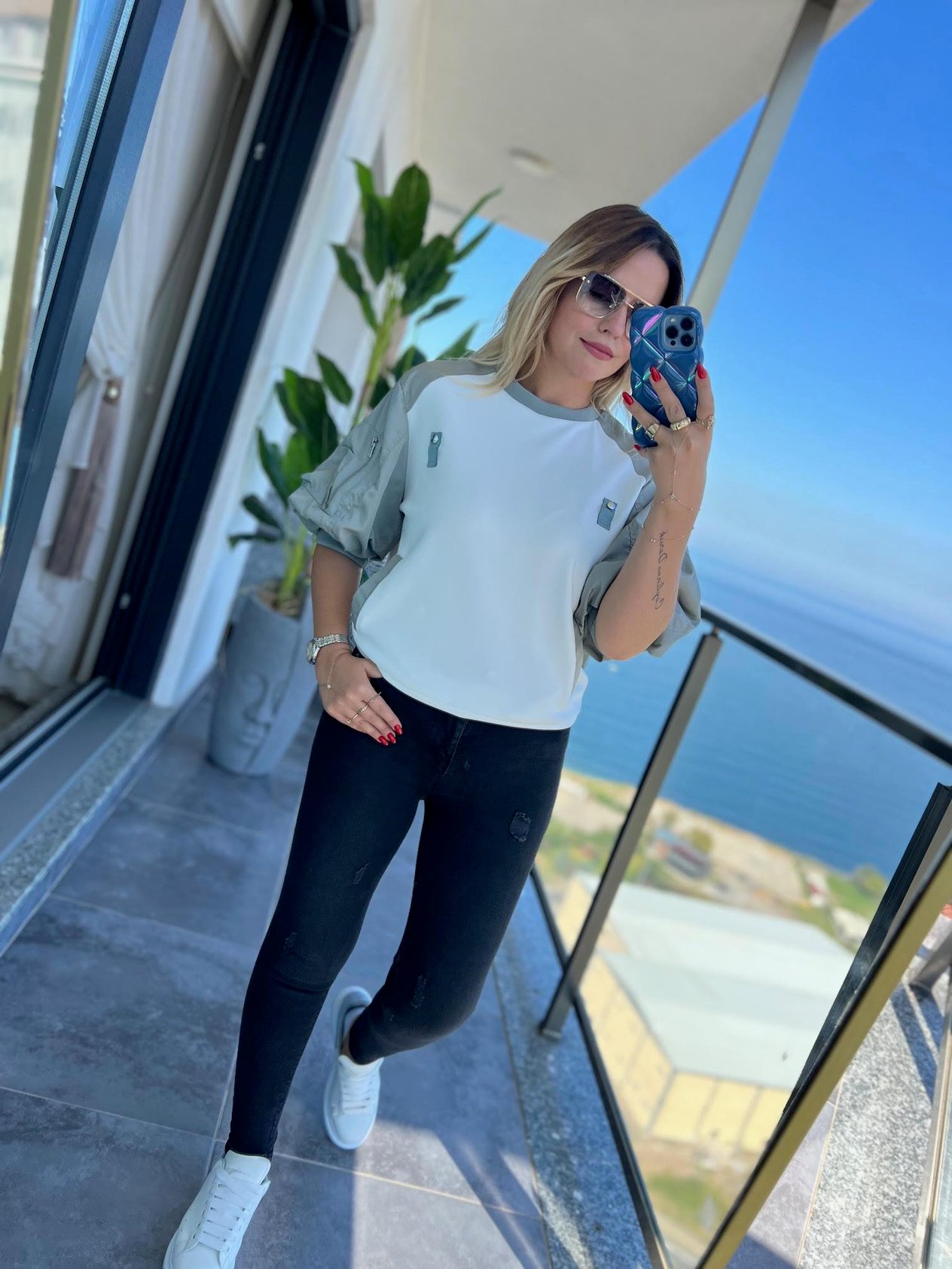 7399 Lazerli Jean FÜME
