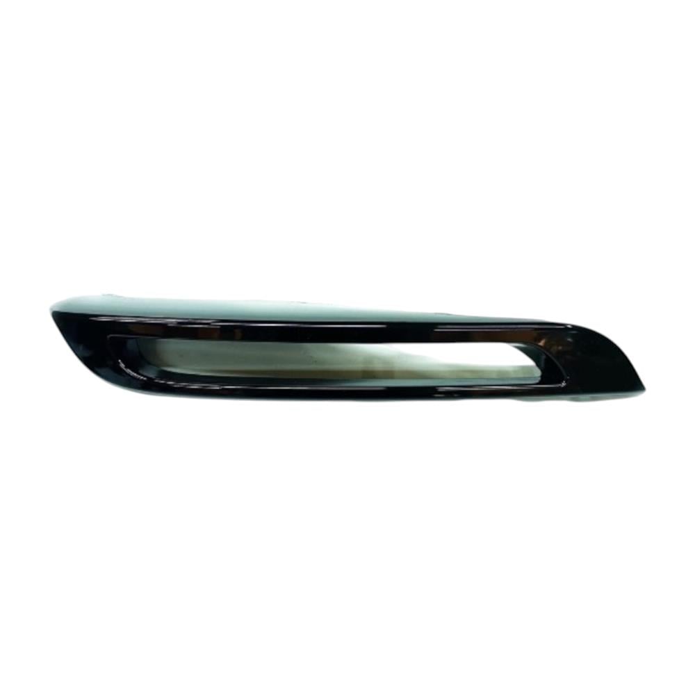 SİS LAMBA ÇERÇEVESİ SAĞ RANGE ROVER VELAR LR093515