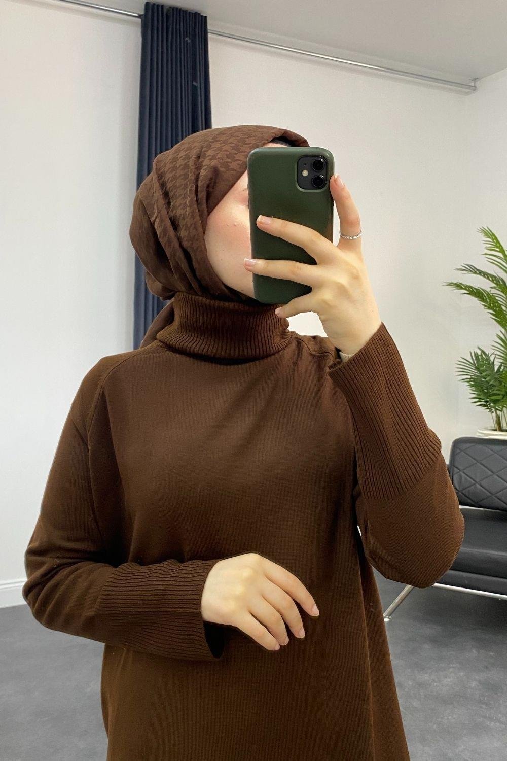 Boğazlı Triko Elbise Kahverengi