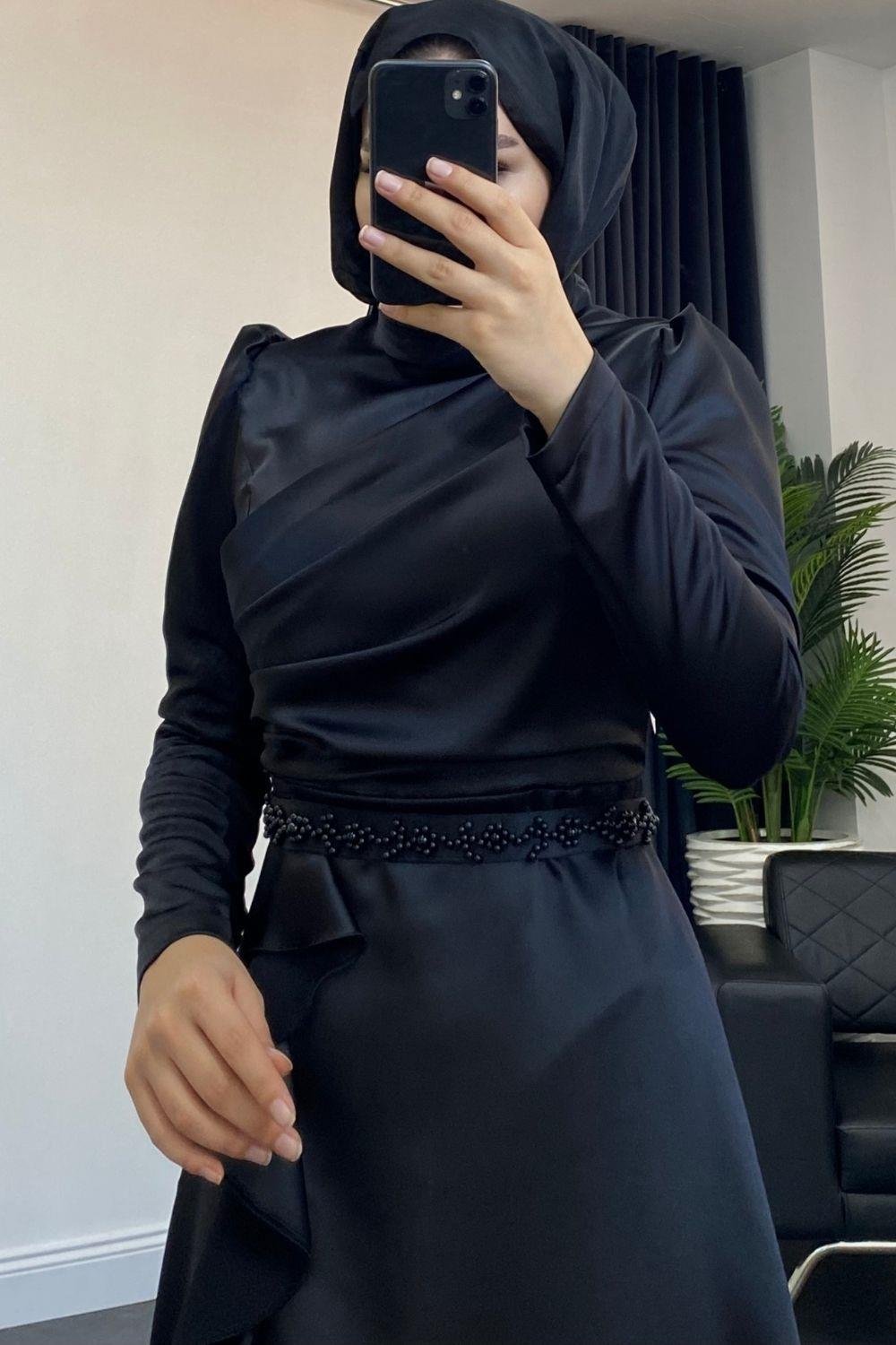 Sonya Boncuk İşleme Saten Abiye Siyah