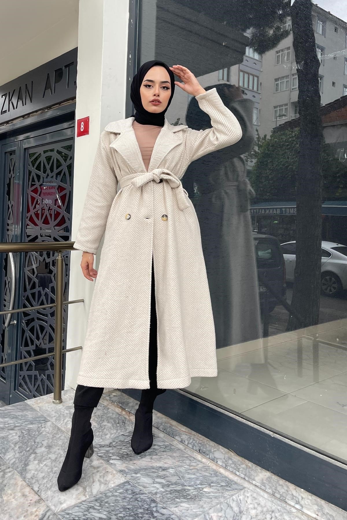 Verev Çizgili Kaşe Kaban Ekru
