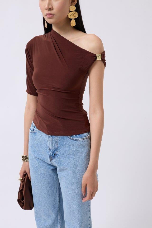 Aksesuar Detay Cutout Bluz