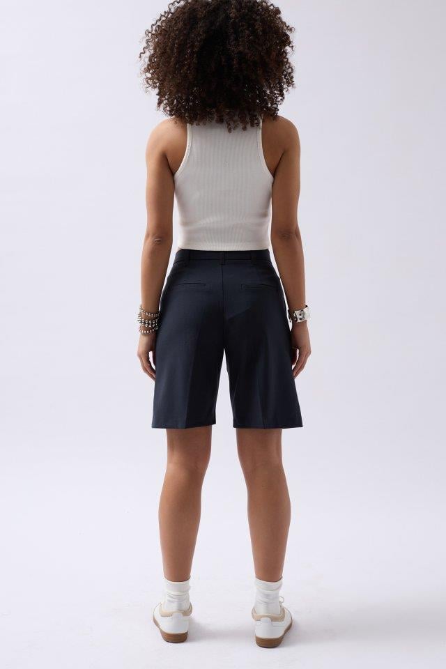 Halter Yaka Crop