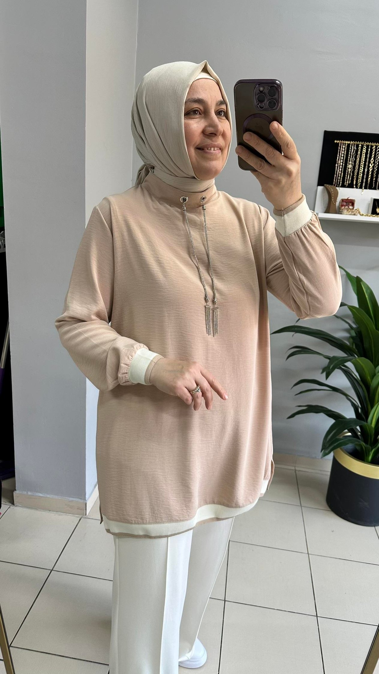 BEJ RENGİ RİBANALI TUNİK