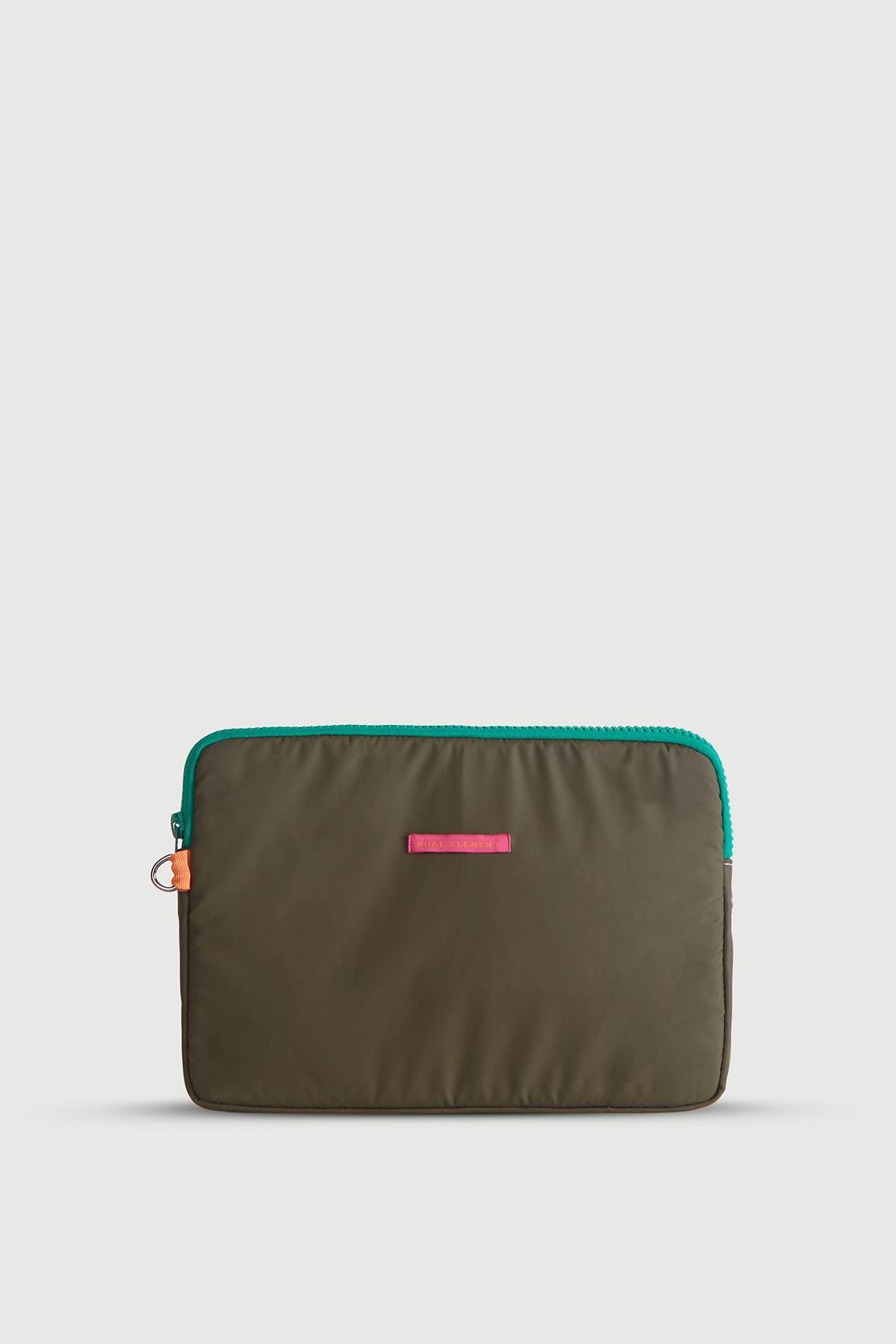 Huge Veras Notebook Case Khaki