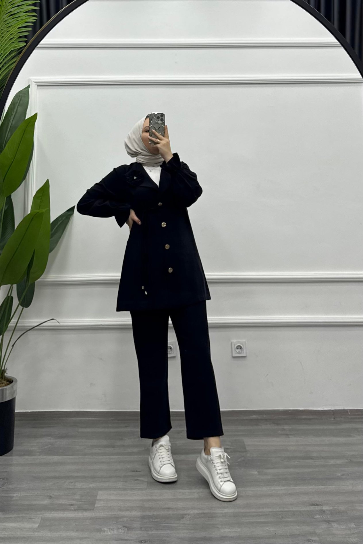 Bqre Tansel Kumaş Pantalonlu Güllü Takım Siyah (6162)