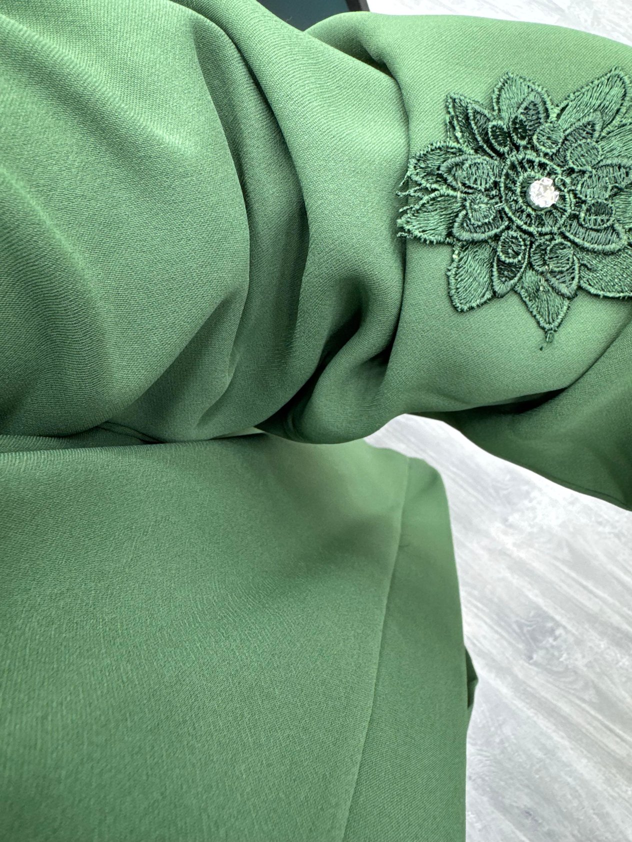 Naqshe Kolları Çiçek 2 li Takım Zümrüt Yeşili  (8420)