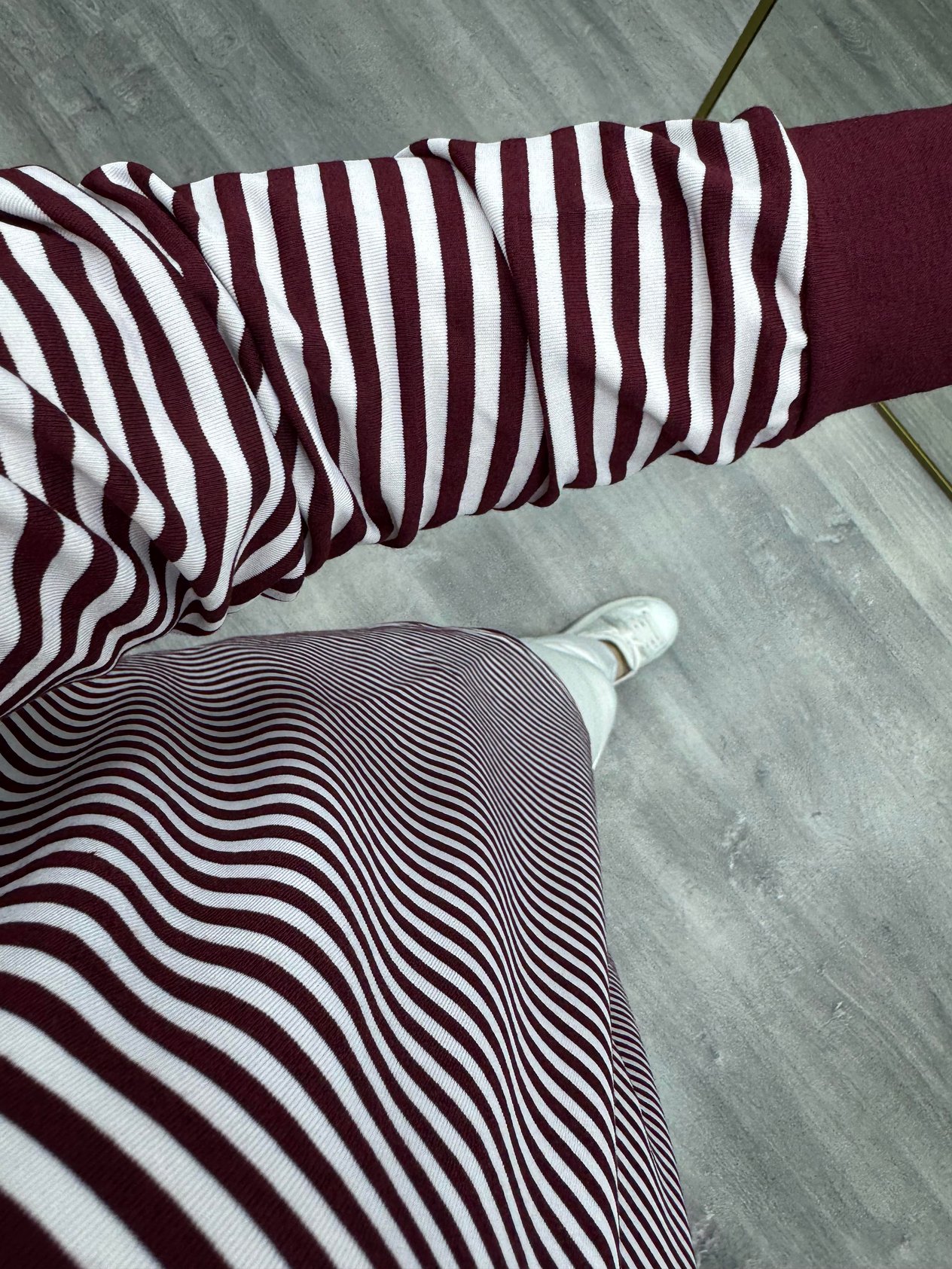 Plise Kısa Çizgili Penye Swet Bordo 