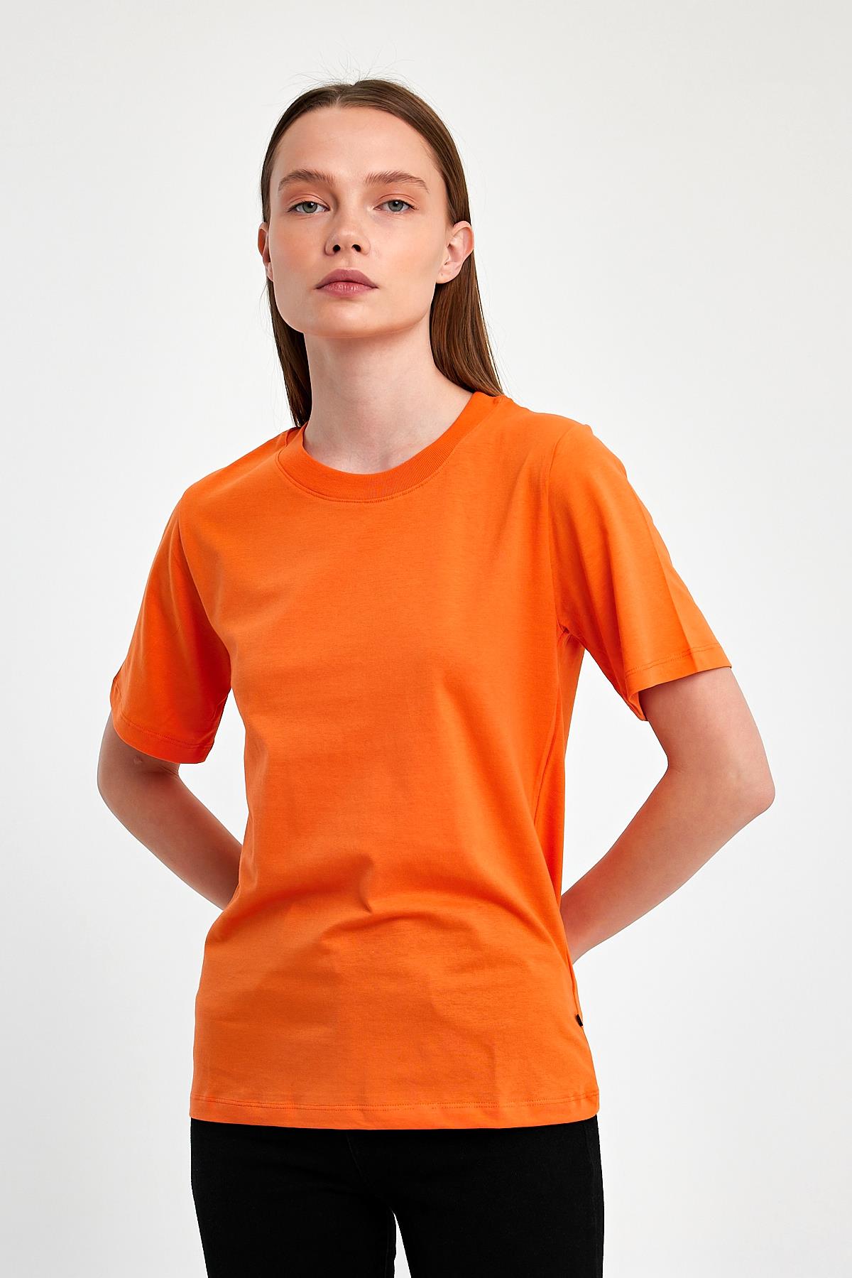 FİHA/3015-KADIN SIFIR YAKA T-SHIRT - ORANJ