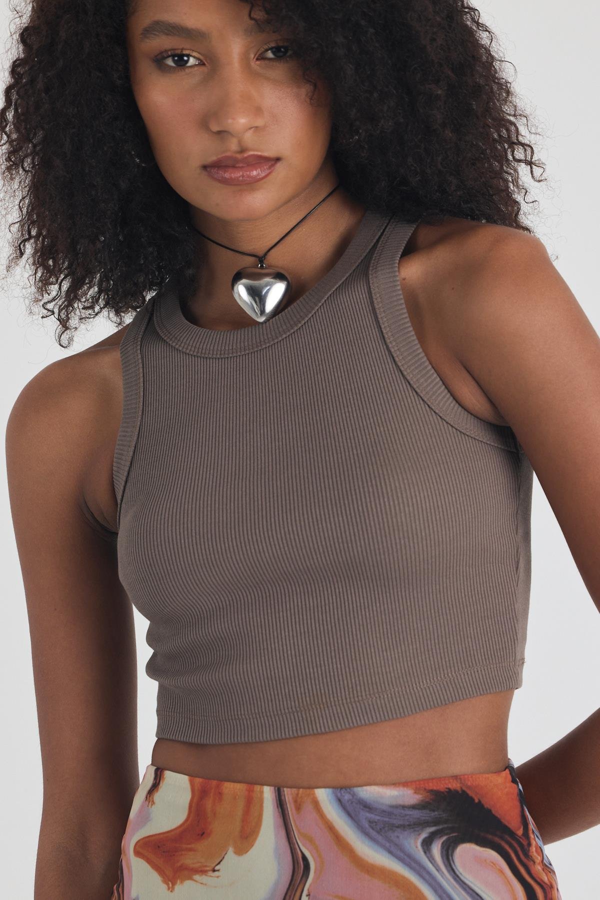 FİHA/3049-KADIN KAŞKORSE BİYELİ CROP - TOPRAK