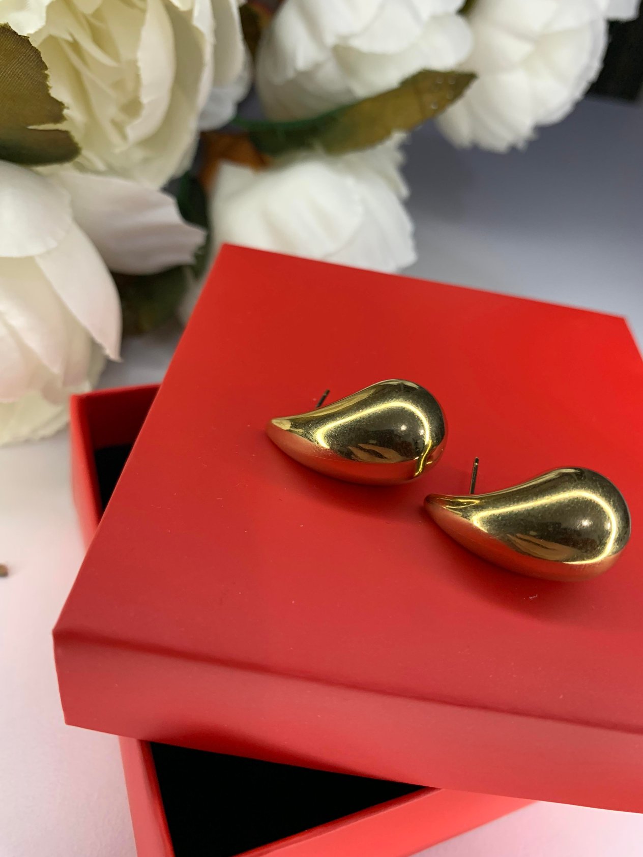KARARMAZ ÇELİK GOLD DAMLA KÜPE