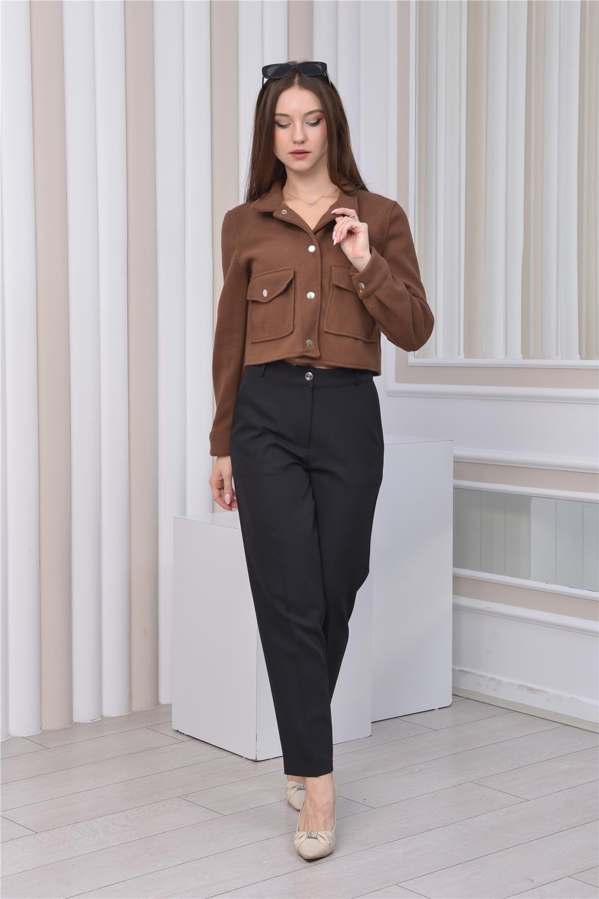 Yeni Sezon Crop Model Kaşe Ceket Kahverengi