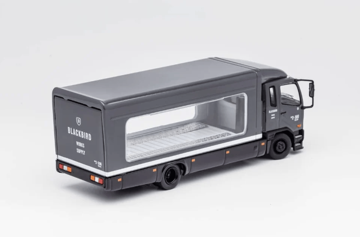 GCD Mitsubishi Fuso Fighter BlackBird 1024 2017