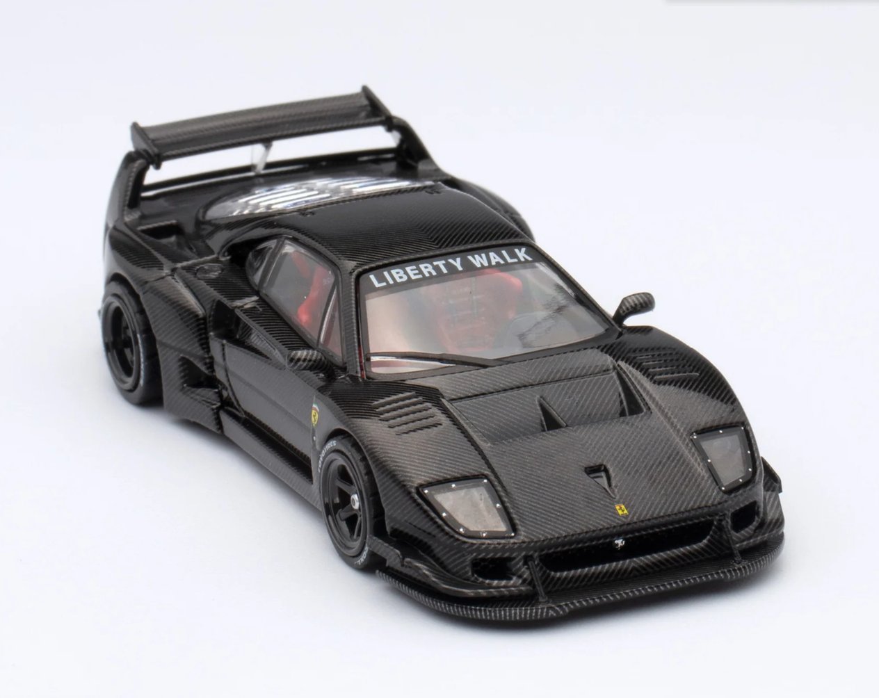 İNNO64 Ferrari F40 LBWK Full Carbon