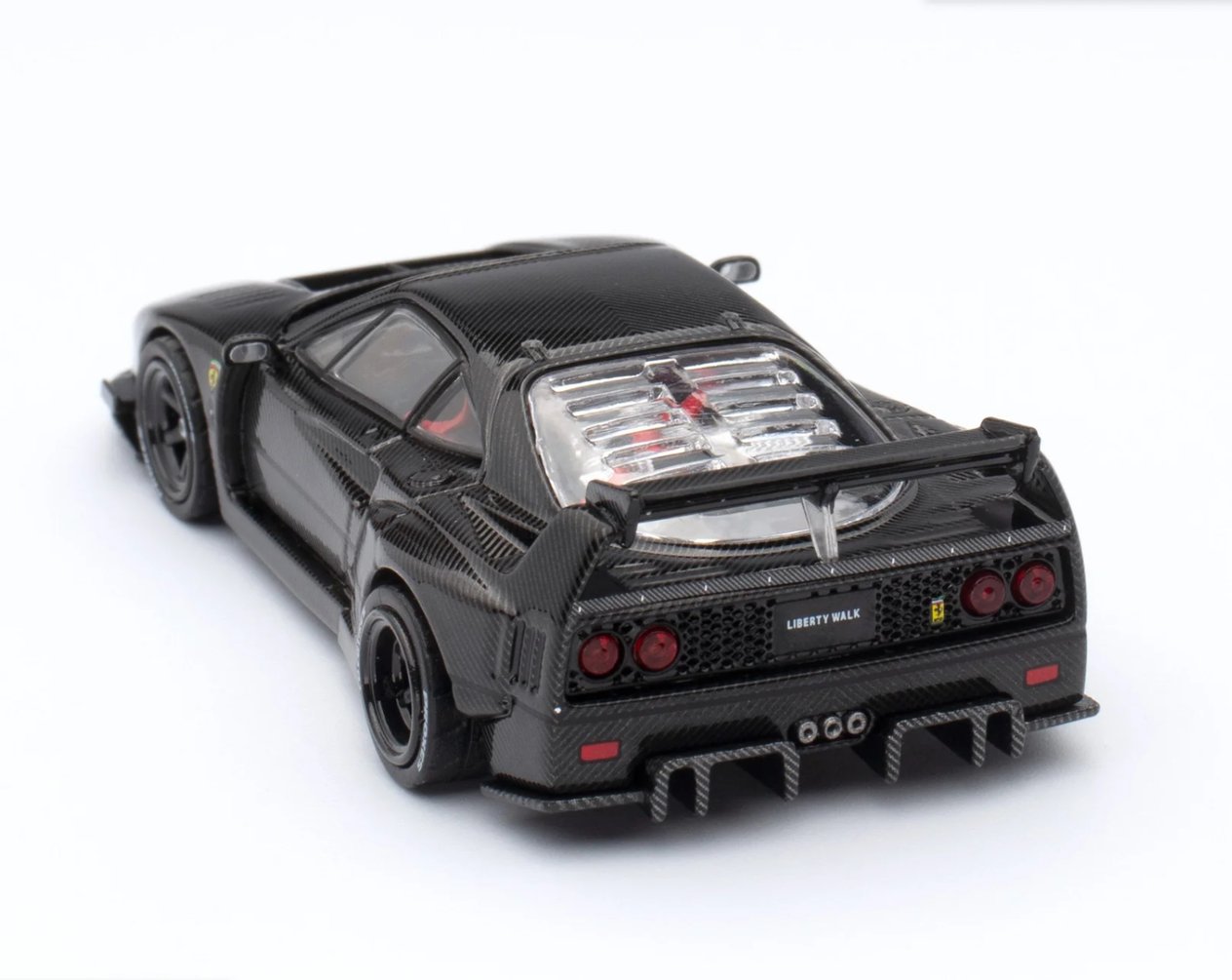İNNO64 Ferrari F40 LBWK Full Carbon