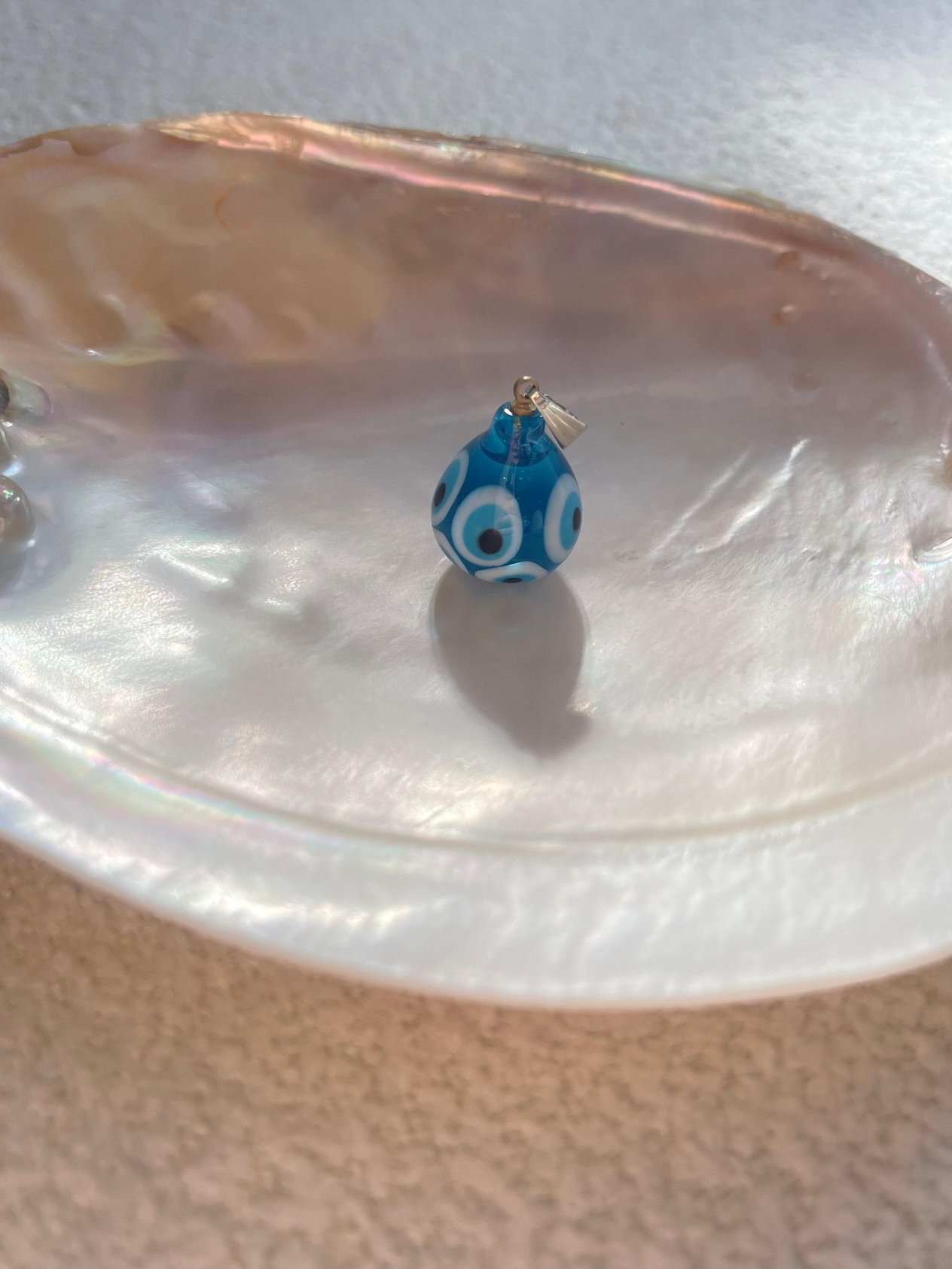 Cam Damla Charm