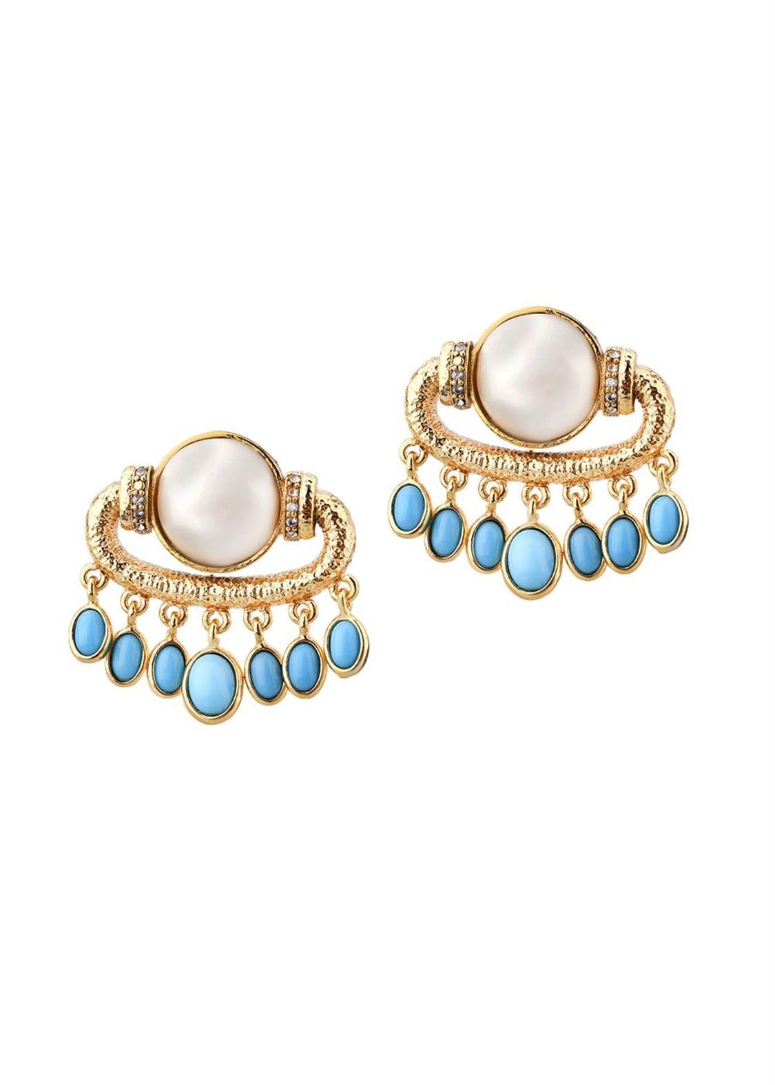 Shaking pearl earrings