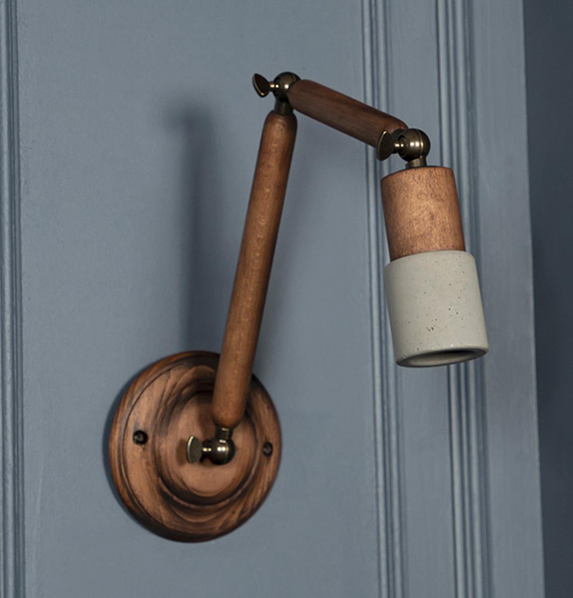 TOCHI AHŞAP-BETON WALL LAMP