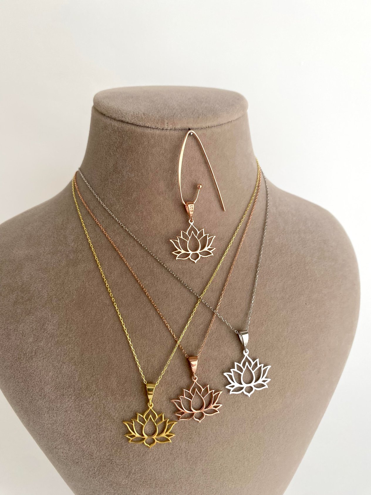 925 Ayar Gümüş Ada Lotus Küpe-Rose