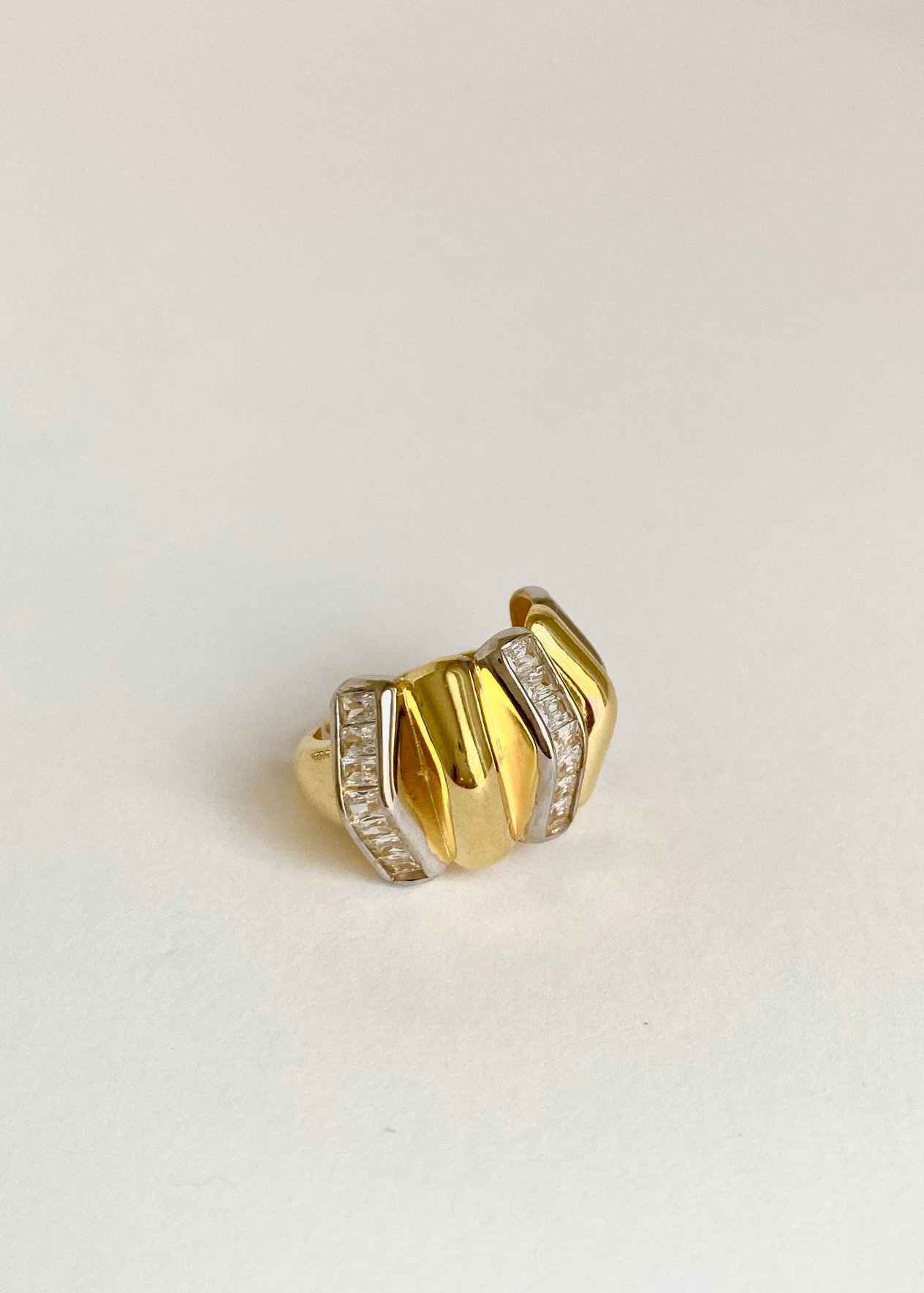 925 Ayar Gümüş Baget Taşlı Geniş Yüzük-Gold