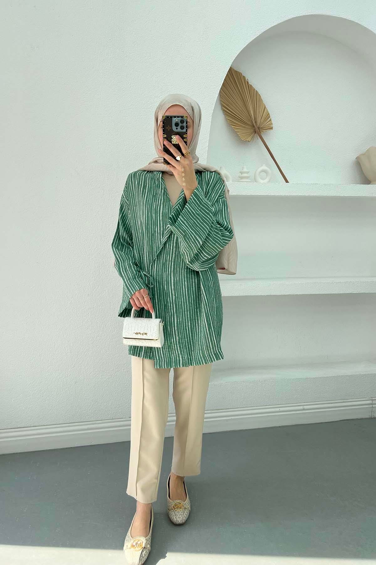Bağlamalı Çizgili Kimono Zümrüt Yeşili
