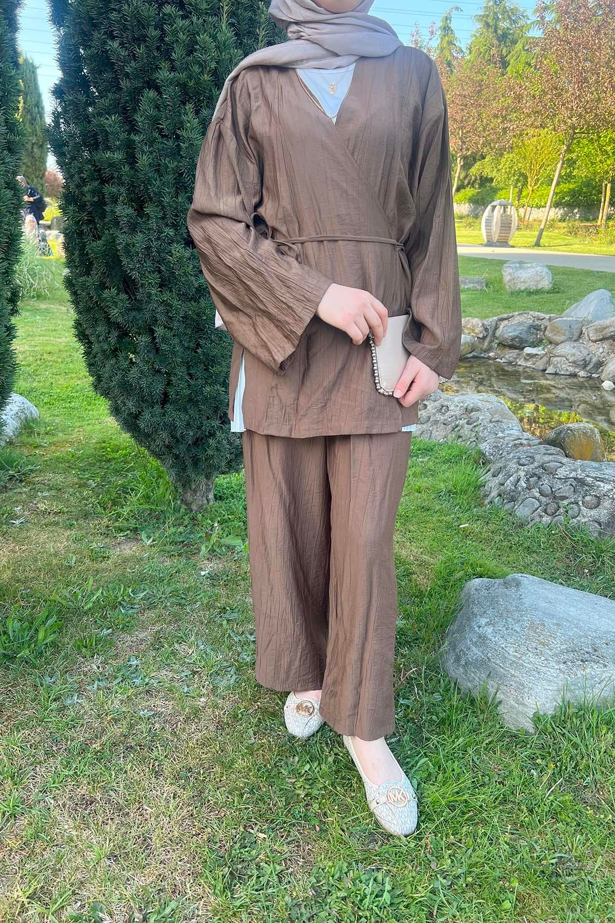 Bağlamalı Kimono Çilek Takım Kahve