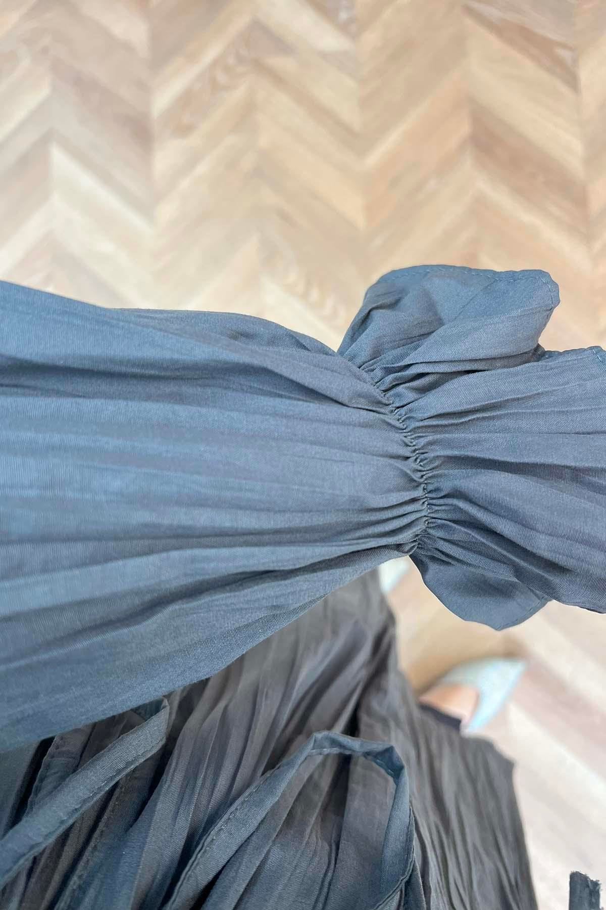 Boyun ve Kol Fırfırlı Pilise Detaytlı Tunik Gri