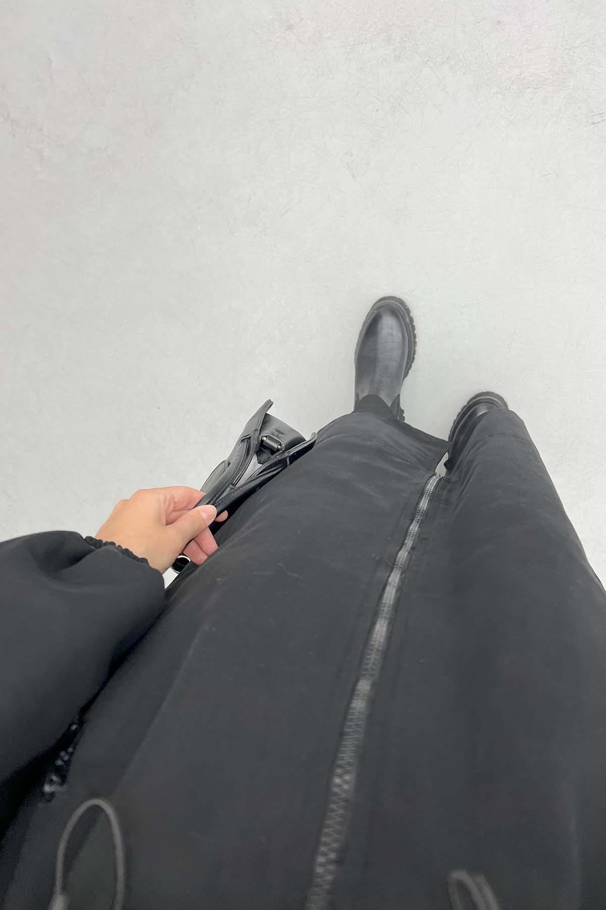 Büzgülü Kapüşonlu Trençkot Siyah