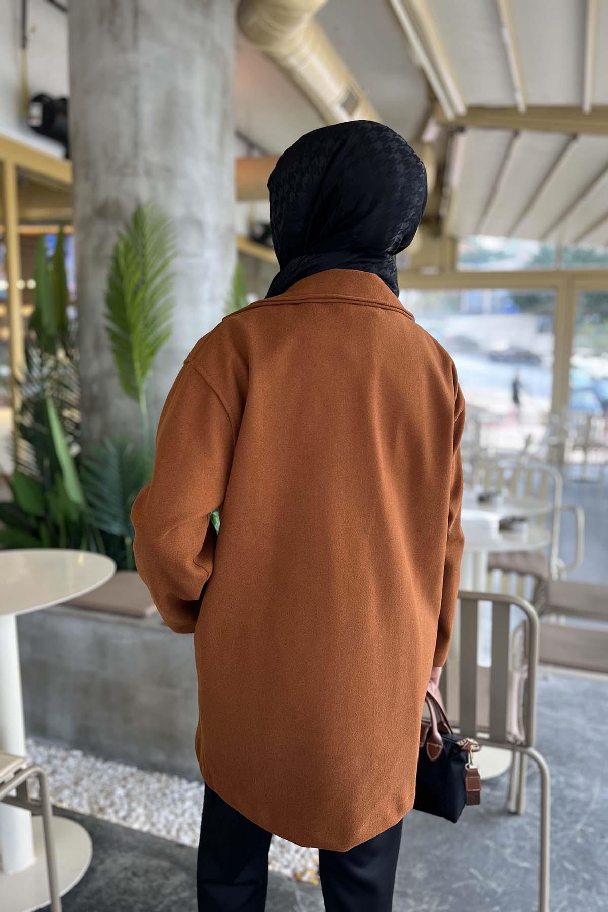 Çift Düğme Kısa Kaşe Kaban Kahve