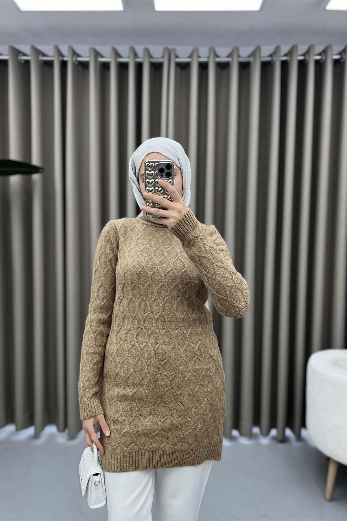 Dik Yaka Desenli Tunik Sütlü Kahve