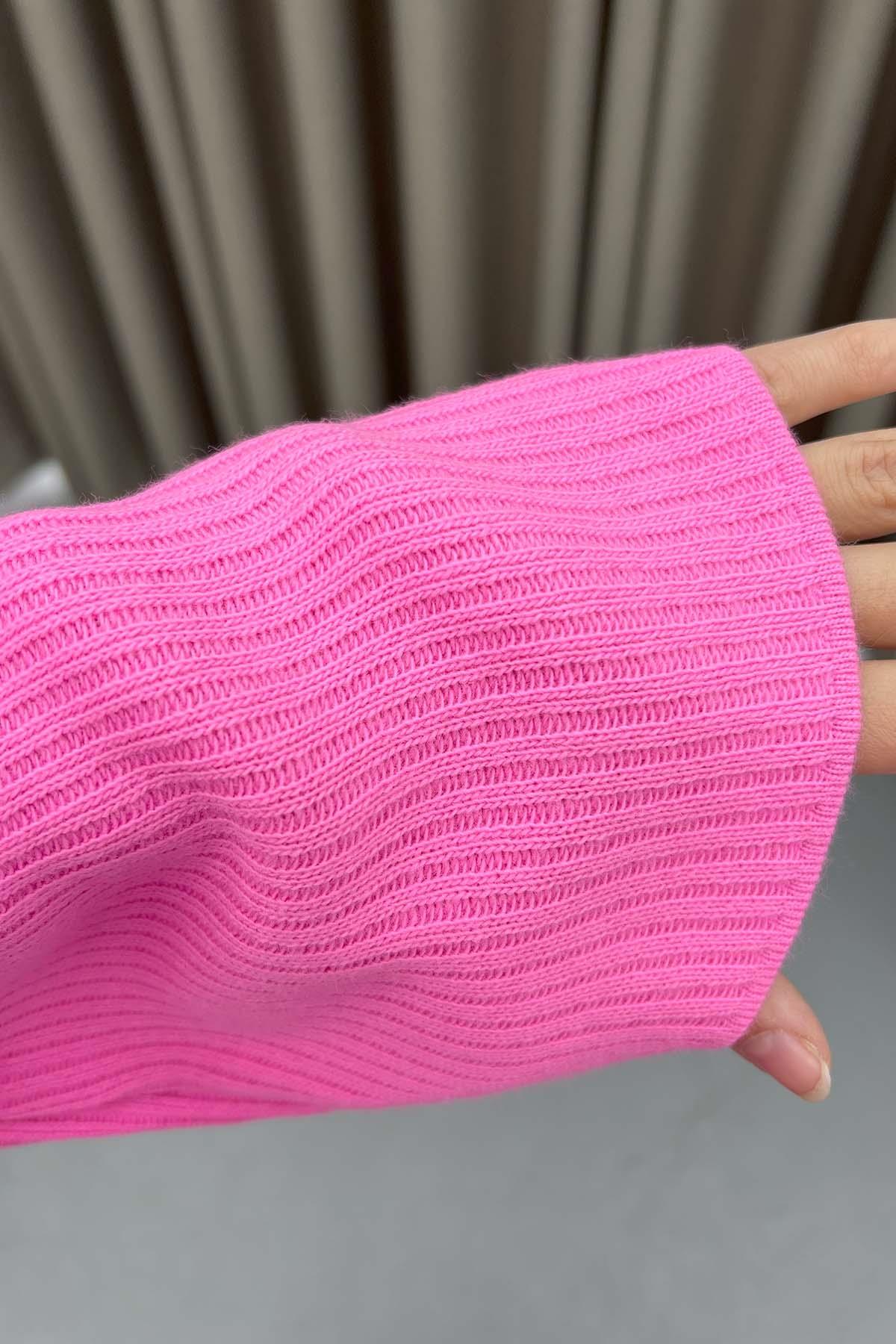 Dik Yaka Triko Elbise Pembe